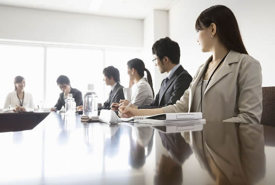 華網(wǎng)電力召開(kāi)2017年度總結(jié)大會(huì)